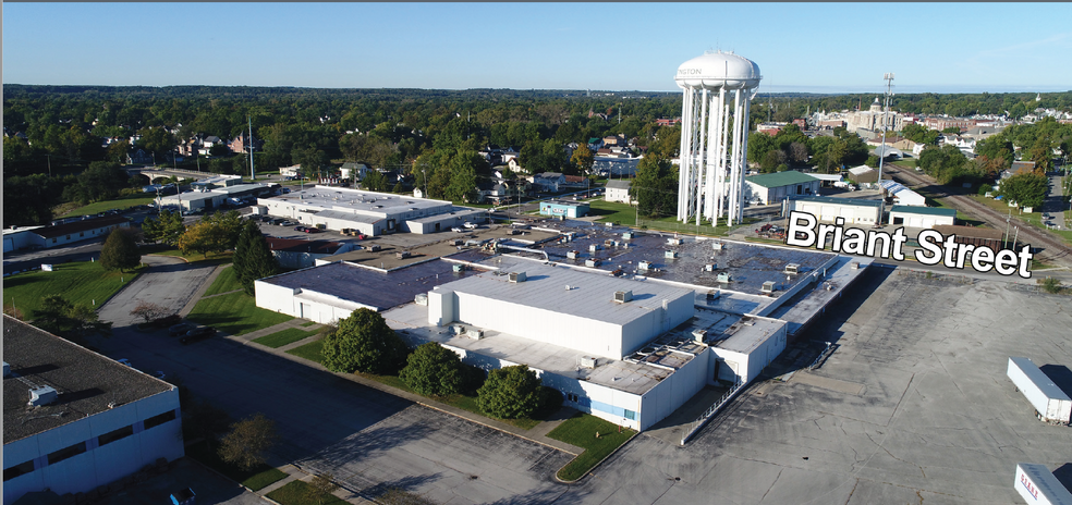 305 N Briant St, Huntington, IN for sale - Building Photo - Image 1 of 1