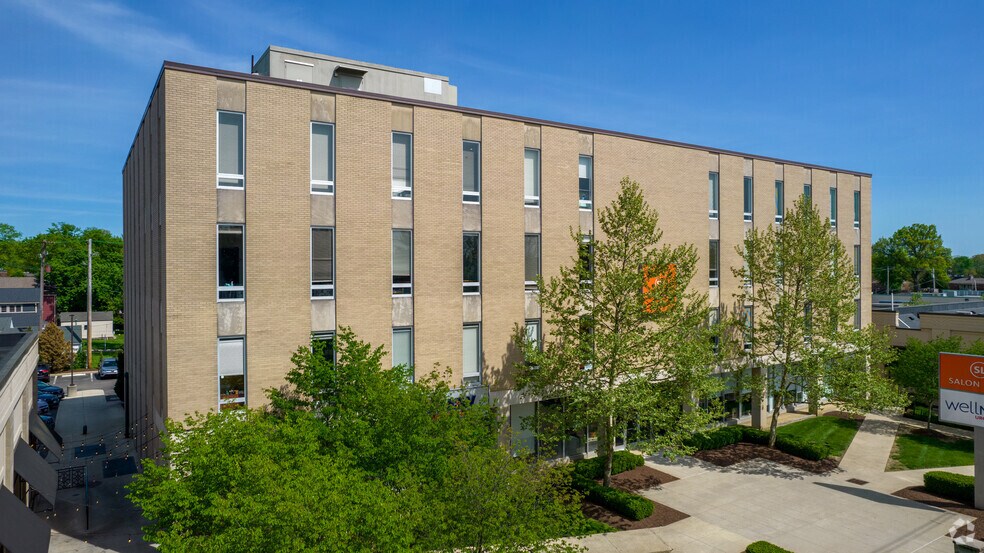 4400 N High St, Columbus, OH à louer - Photo du bâtiment - Image 2 de 8