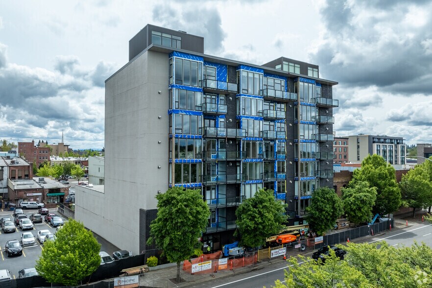 156 Front St NE, Salem, OR à louer - Photo principale - Image 1 de 2