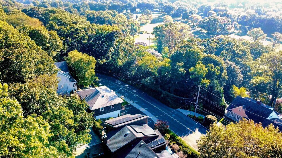 0 Bard Avenue Ave, Staten Island, NY à vendre - Photo du bâtiment - Image 2 de 3