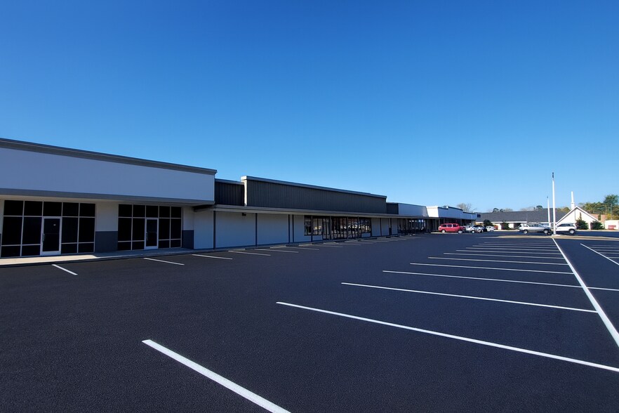 331 Northeast Blvd, Clinton, NC à louer - Photo du bâtiment - Image 2 de 14