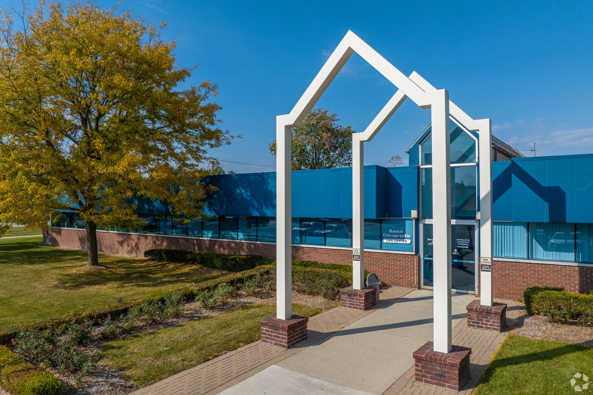 37300 Dequindre Rd, Sterling Heights, MI à louer Photo principale- Image 1 de 24