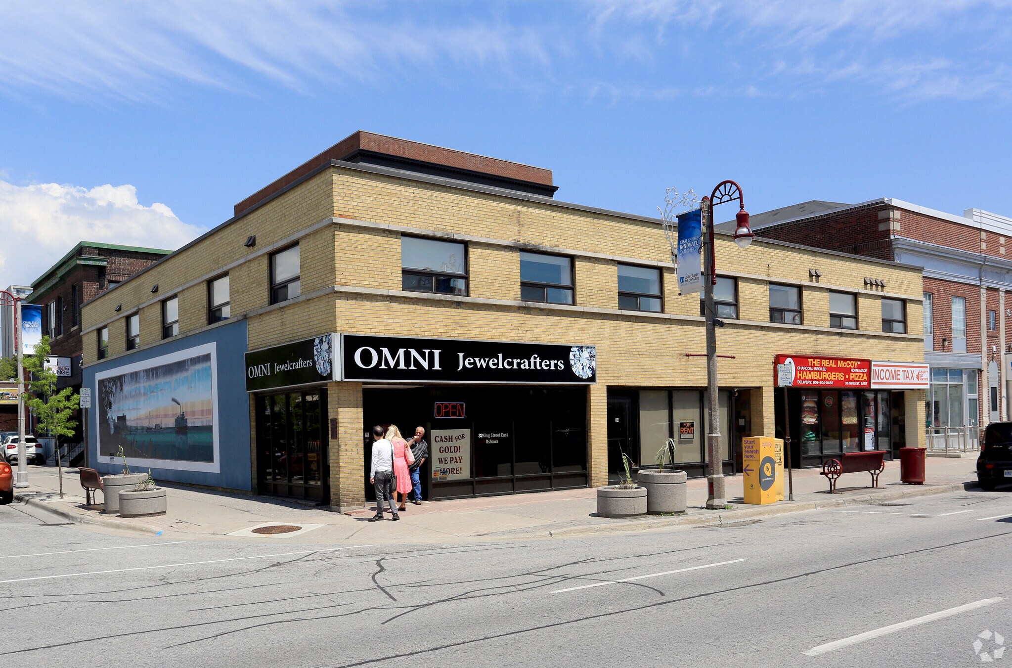 32-40 King St E, Oshawa, ON à vendre Photo principale- Image 1 de 1