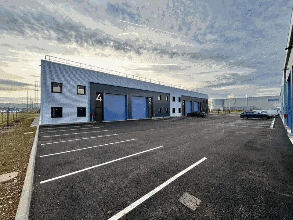 Flex in Saint-Vulbas for sale Building Photo- Image 1 of 5