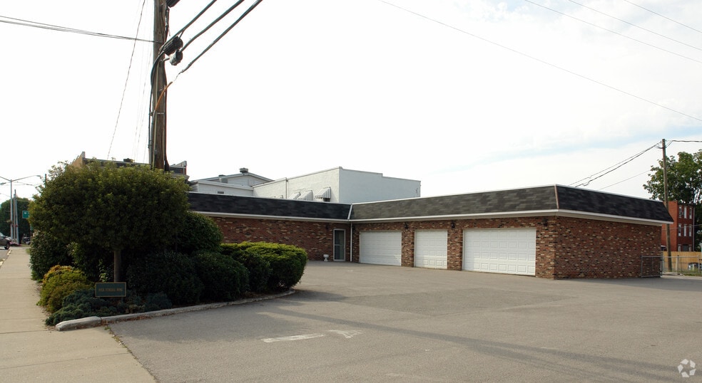 1007 Smith St, Milton, WV for sale - Building Photo - Image 3 of 13