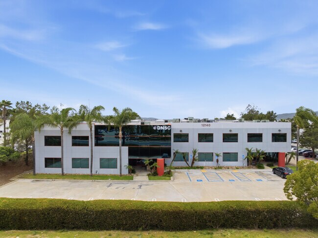 Plus de détails pour 12140 Community Rd, Poway, CA - Industriel à louer