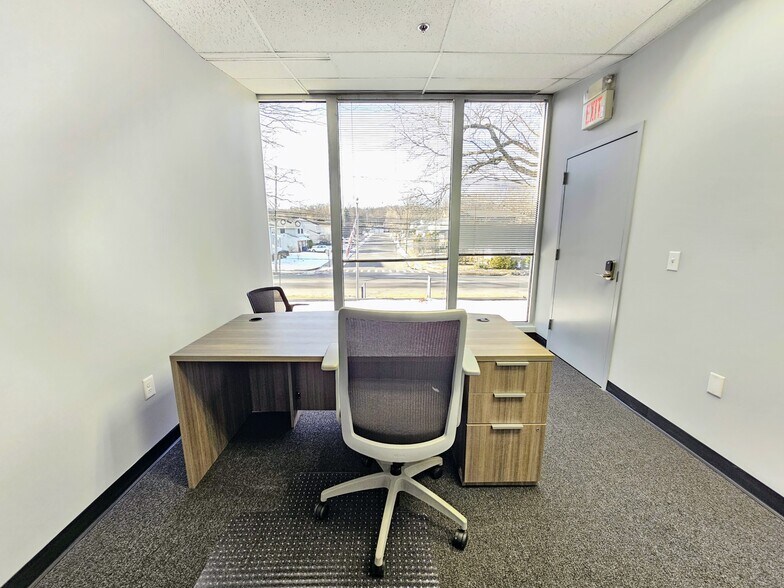 841 Mountain Ave, Springfield, NJ à louer - Photo du bâtiment - Image 2 de 16