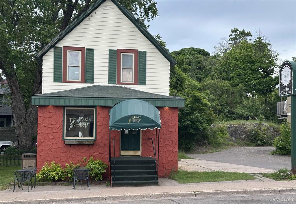 824 N 3rd St, Marquette, MI for sale Building Photo- Image 1 of 15
