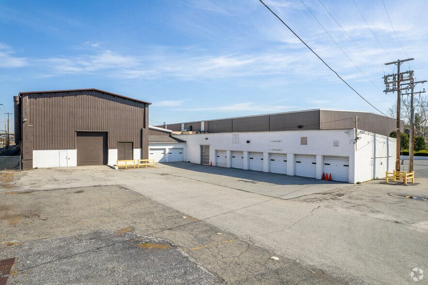 1 Pump Pl, Allentown, PA for lease - Building Photo - Image 2 of 10