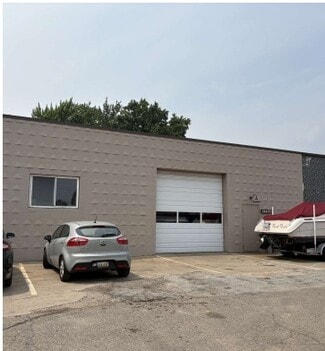 More details for 16470-16476 E 13 Mile Rd, Roseville, MI - Industrial for Lease