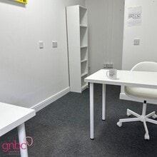 82 Great North Rd, Hatfield for lease Interior Photo- Image 2 of 5