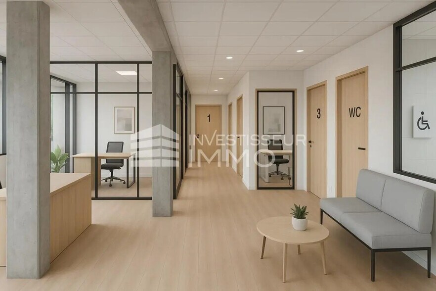 Office in Avon for sale - Building Photo - Image 1 of 15