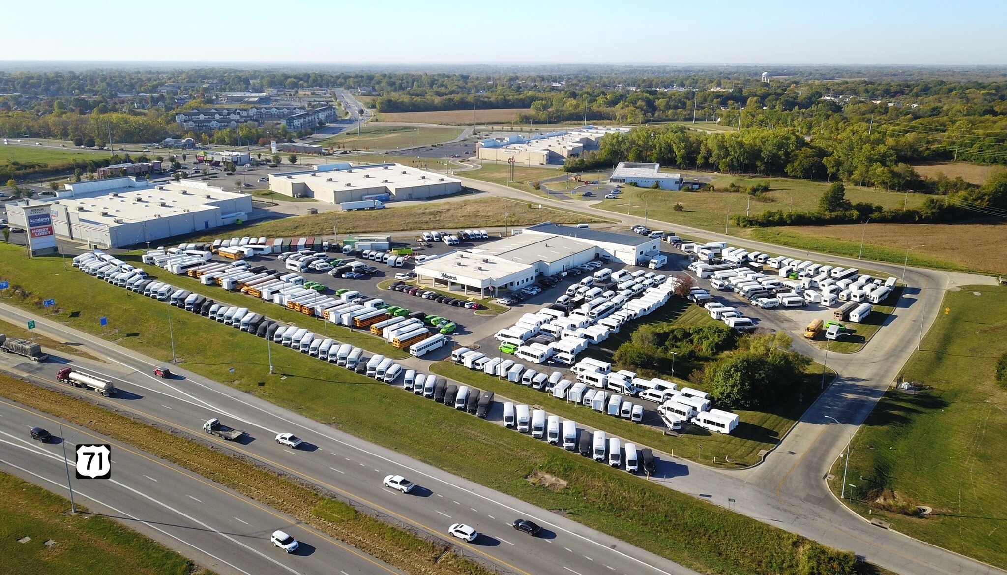 800 Quick Trip Way, Belton, MO for lease Primary Photo- Image 1 of 32