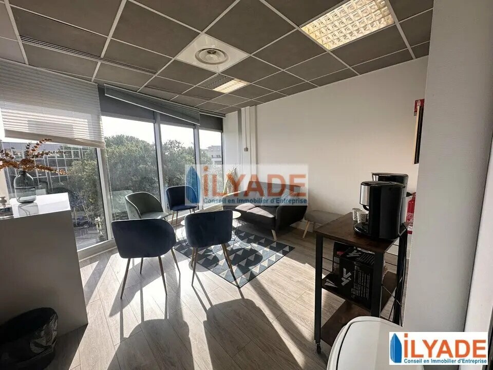 33 Avenue De Hambourg, Marseille for lease Building Photo- Image 1 of 7