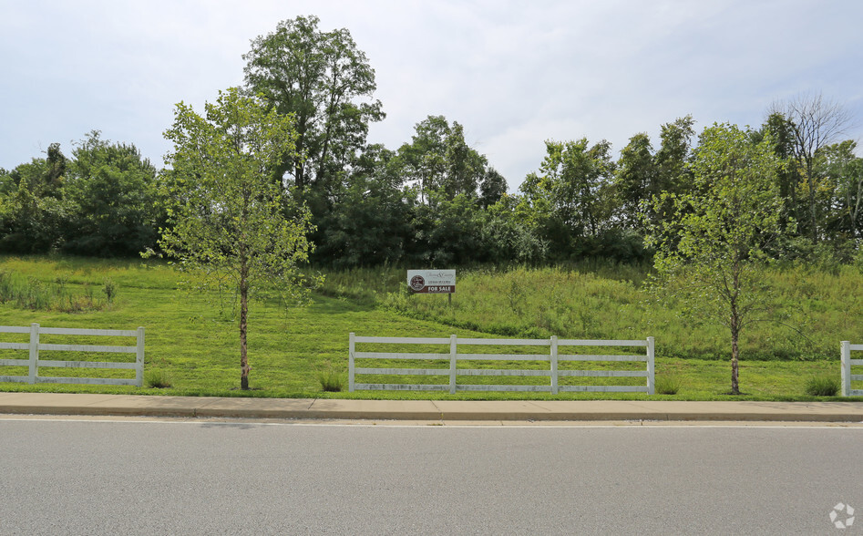 Oakbrook Dr, Burlington, KY à vendre - Photo principale - Image 1 de 4