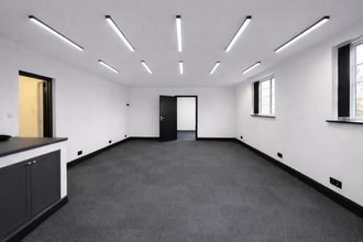 Sandown Road, Watford for lease Interior Photo- Image 2 of 10