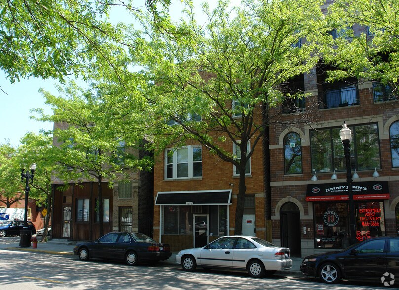 1131 W Taylor St, Chicago, IL à louer - Photo du bâtiment - Image 3 de 6