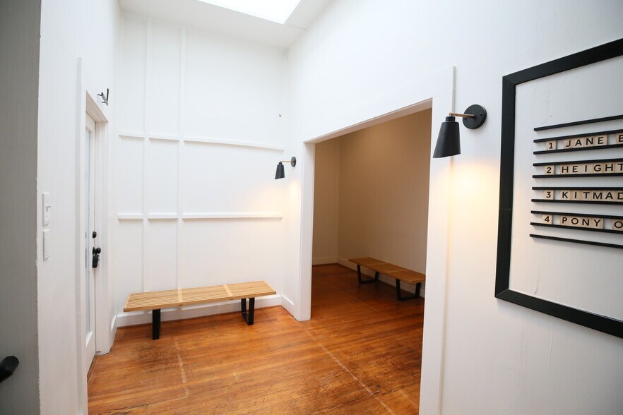 373-375 W 19th St, Houston, TX à louer - Photo du bâtiment - Image 3 de 9