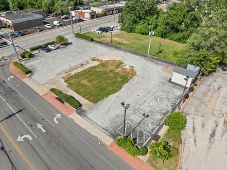 2407 Woodson Rd, Overland, MO for sale - Building Photo - Image 1 of 19