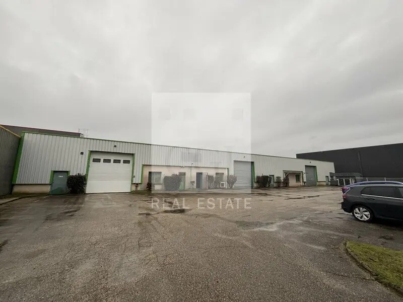33 Rue Des Bruyères, Pusignan à louer Photo du bâtiment- Image 1 de 13