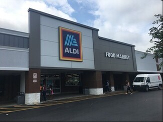 Plus de détails pour 819-821 S Main St, Kernersville, NC - Commerce de détail à louer