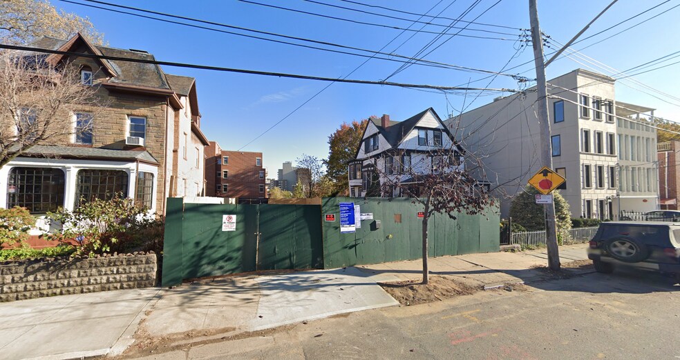 2625 14th St, Astoria, NY à vendre - Photo principale - Image 1 de 2