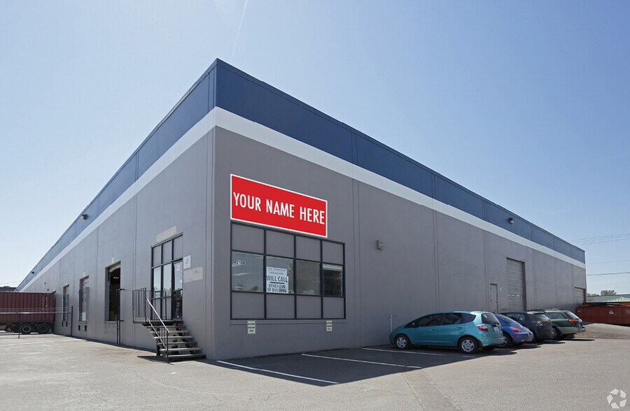 2108-2130 NE Argyle St, Portland, OR à louer - Photo du bâtiment - Image 1 de 3