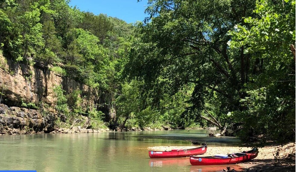 304 East Court Street, Jasper, AR à vendre - Photo du bâtiment - Image 2 de 22