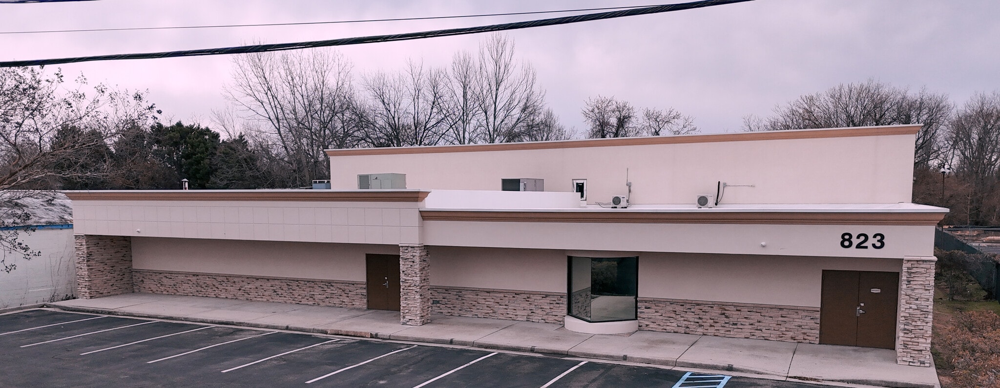 823 W Pembroke Ave, Hampton, VA for sale Building Photo- Image 1 of 3