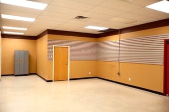 4565 Progress Rd, Norfolk, VA for lease Interior Photo- Image 2 of 13