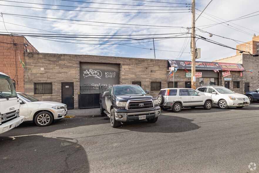 714-728 Chester St, Brooklyn, NY à vendre - Photo du bâtiment - Image 2 de 7