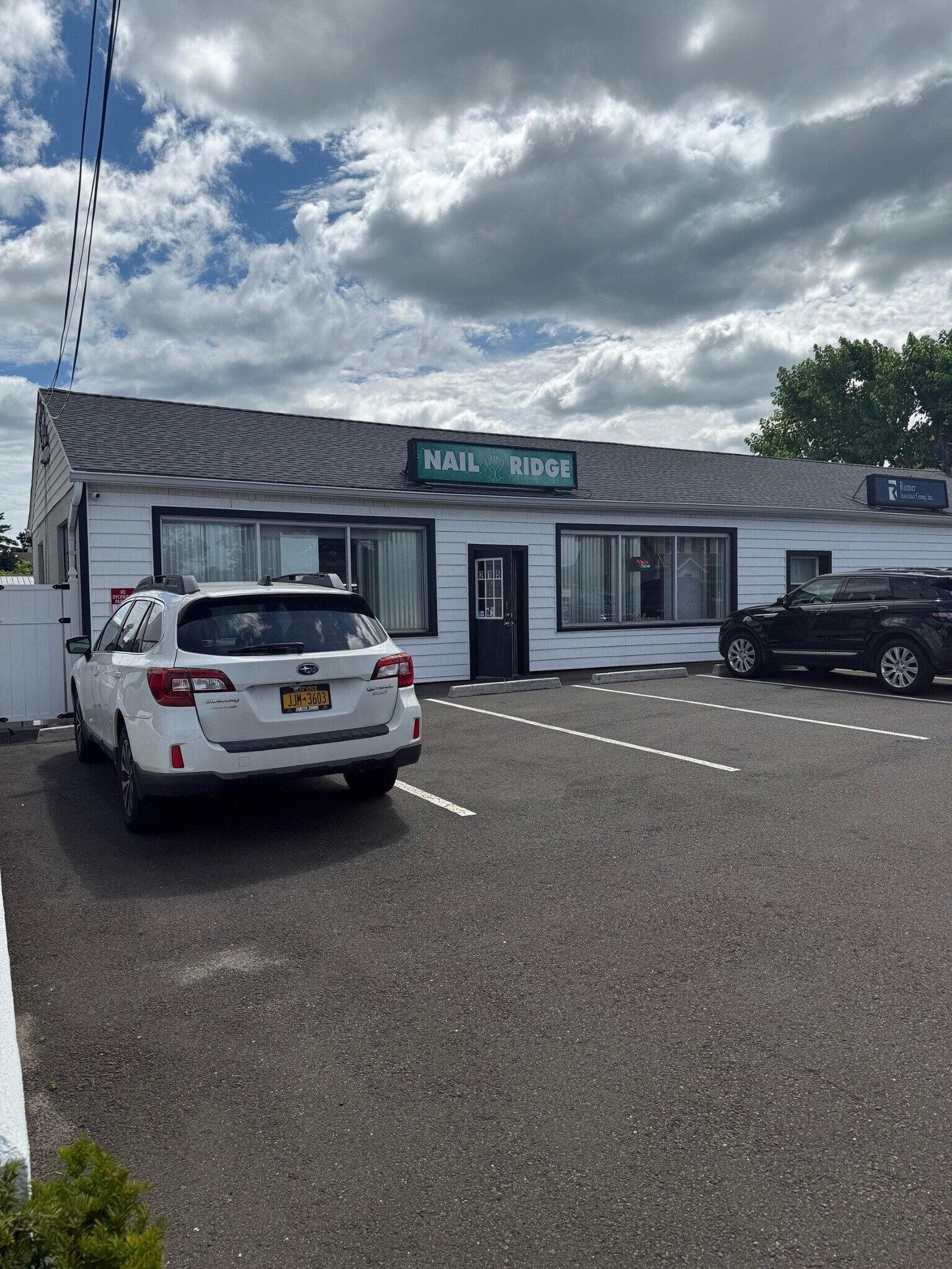 215 S Ridge St, Rye Brook, NY à vendre Photo du bâtiment- Image 1 de 1