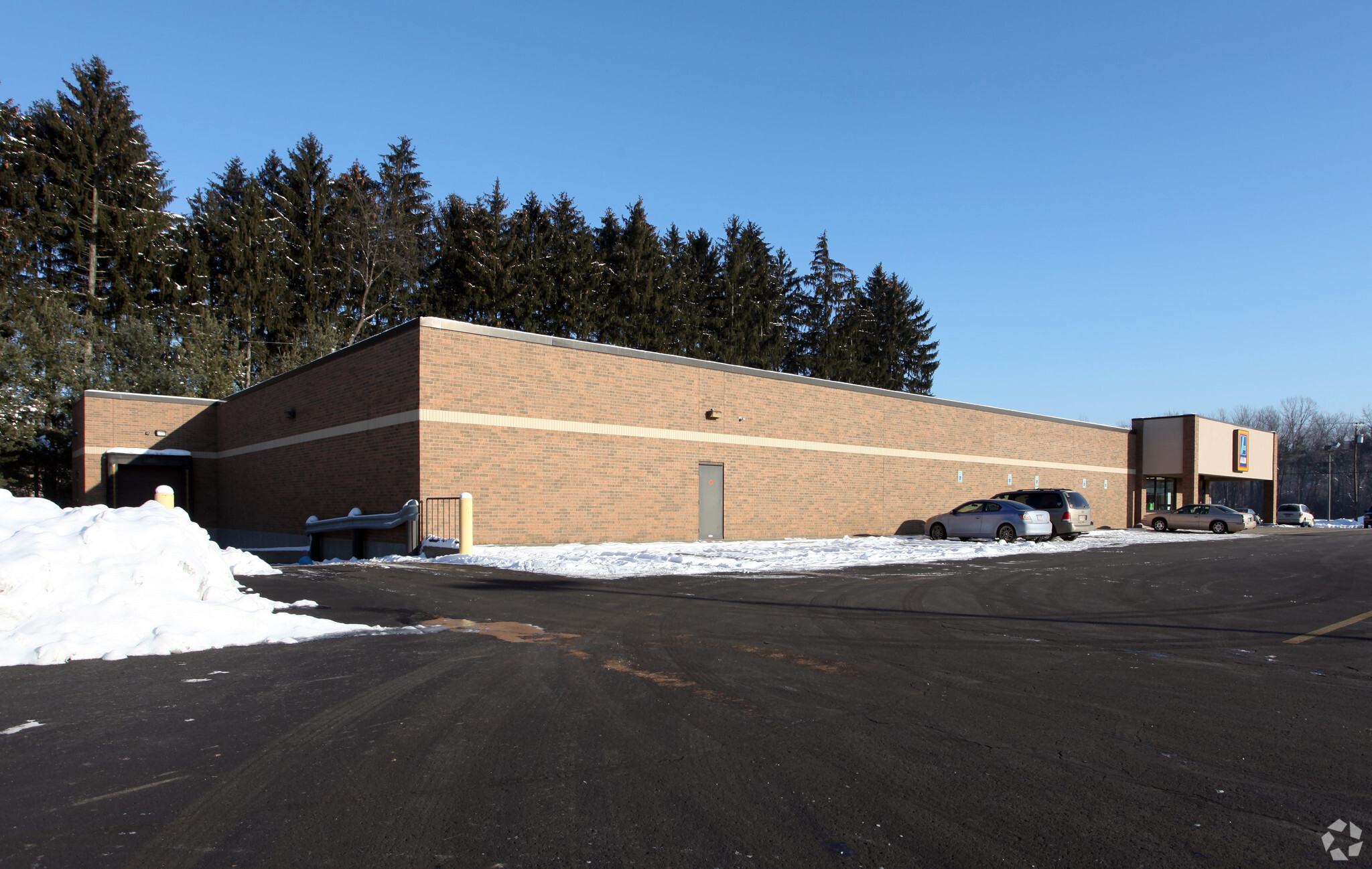 2715 Wilmington Rd, New Castle, PA for sale Building Photo- Image 1 of 1