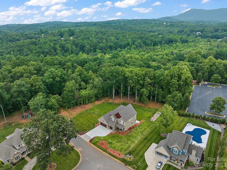 0 Tulip Court, Morganton, NC à vendre - Photo du bâtiment - Image 3 de 11