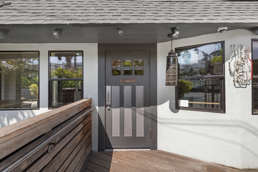 751 N Virgil Ave, Los Angeles, CA for sale - Building Photo - Image 3 of 28