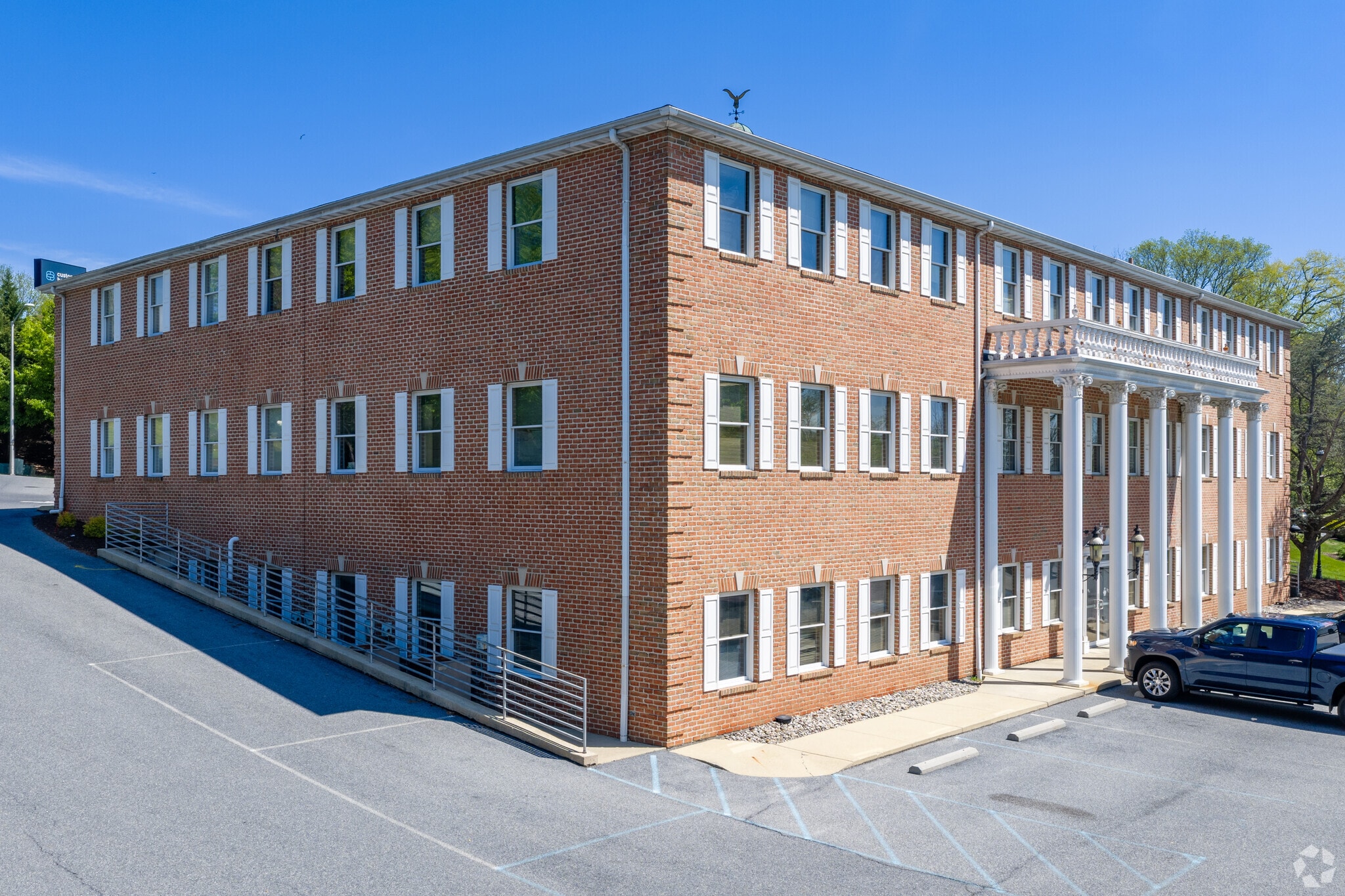 6 Hearthstone Ct, Reading, PA for lease Building Photo- Image 1 of 17