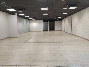 Commerce de détail dans Barberà del Vallès, Barcelona à louer Photo intérieure- Image 2 de 3