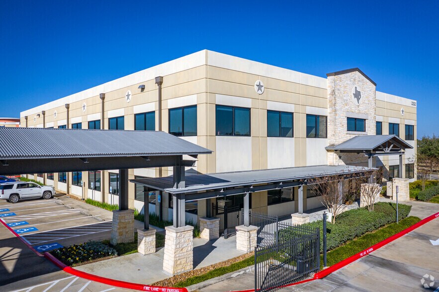 22322 Grand Corner Dr, Katy, TX à louer - Photo du bâtiment - Image 2 de 8