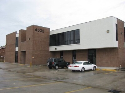 4532 W Napoleon Ave, Metairie, LA à louer - Photo du bâtiment - Image 2 de 28