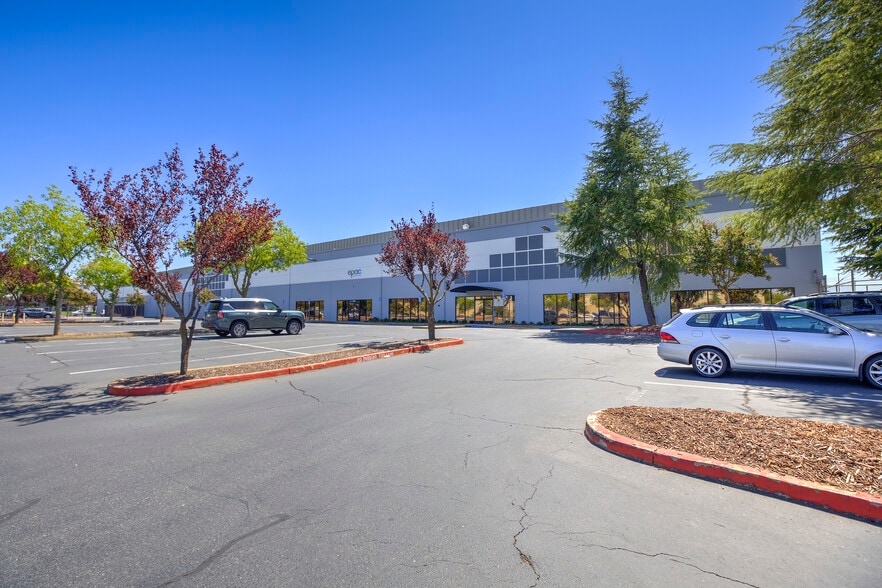 1601 Aviation Blvd, Lincoln, CA for lease - Primary Photo - Image 1 of 6