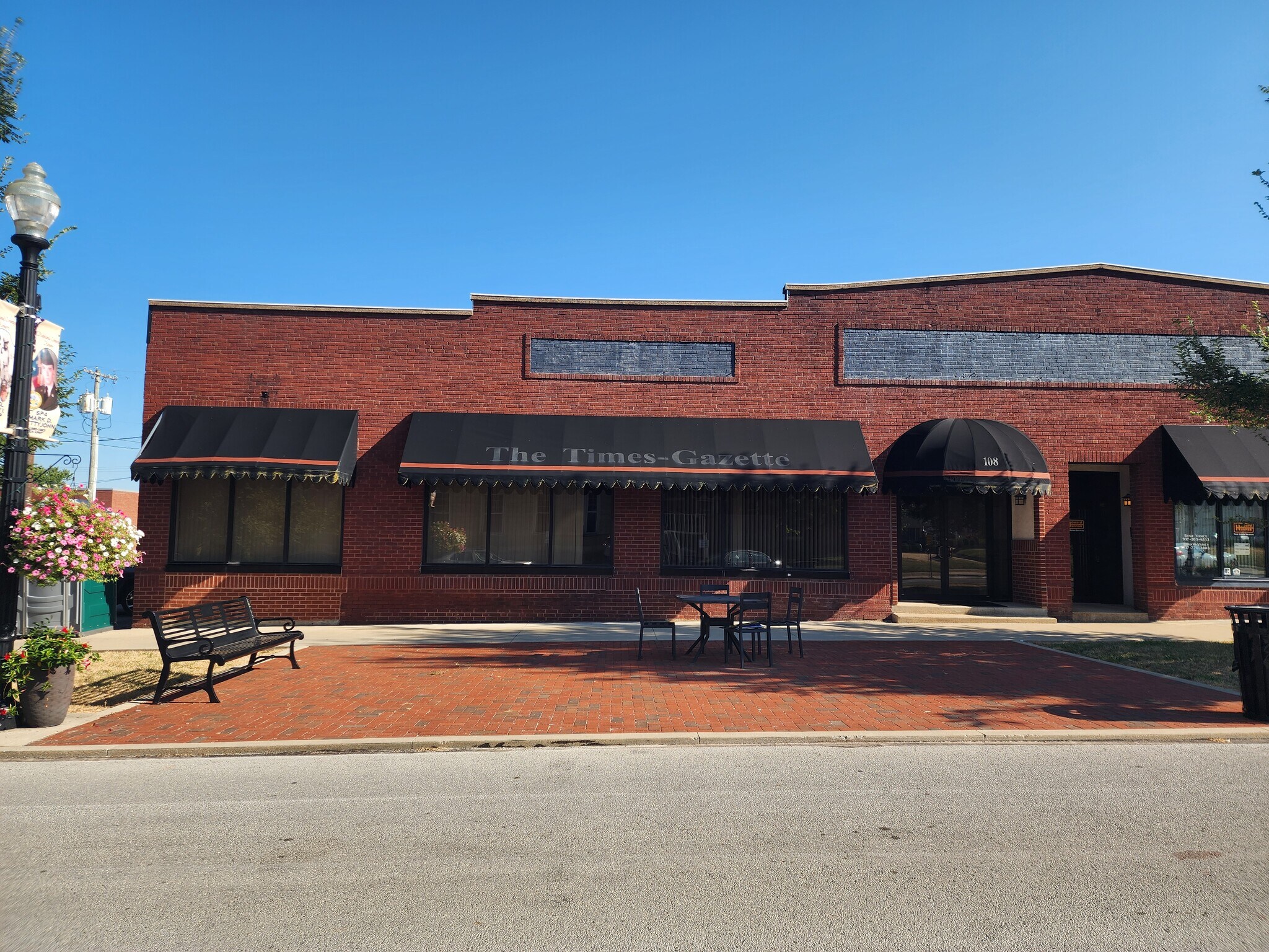108-A Governor Trimble, Hillsboro, OH for lease Building Photo- Image 1 of 8