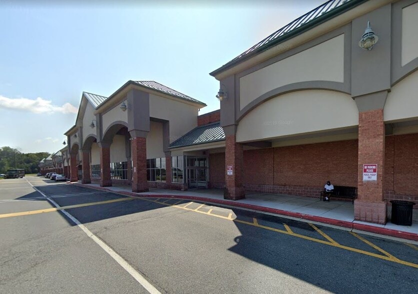 Woodbridge Center Way, Edgewood, MD à louer - Photo du bâtiment - Image 3 de 7
