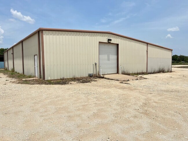 More details for 714 Main St, Buffalo Gap, TX - Industrial for Lease