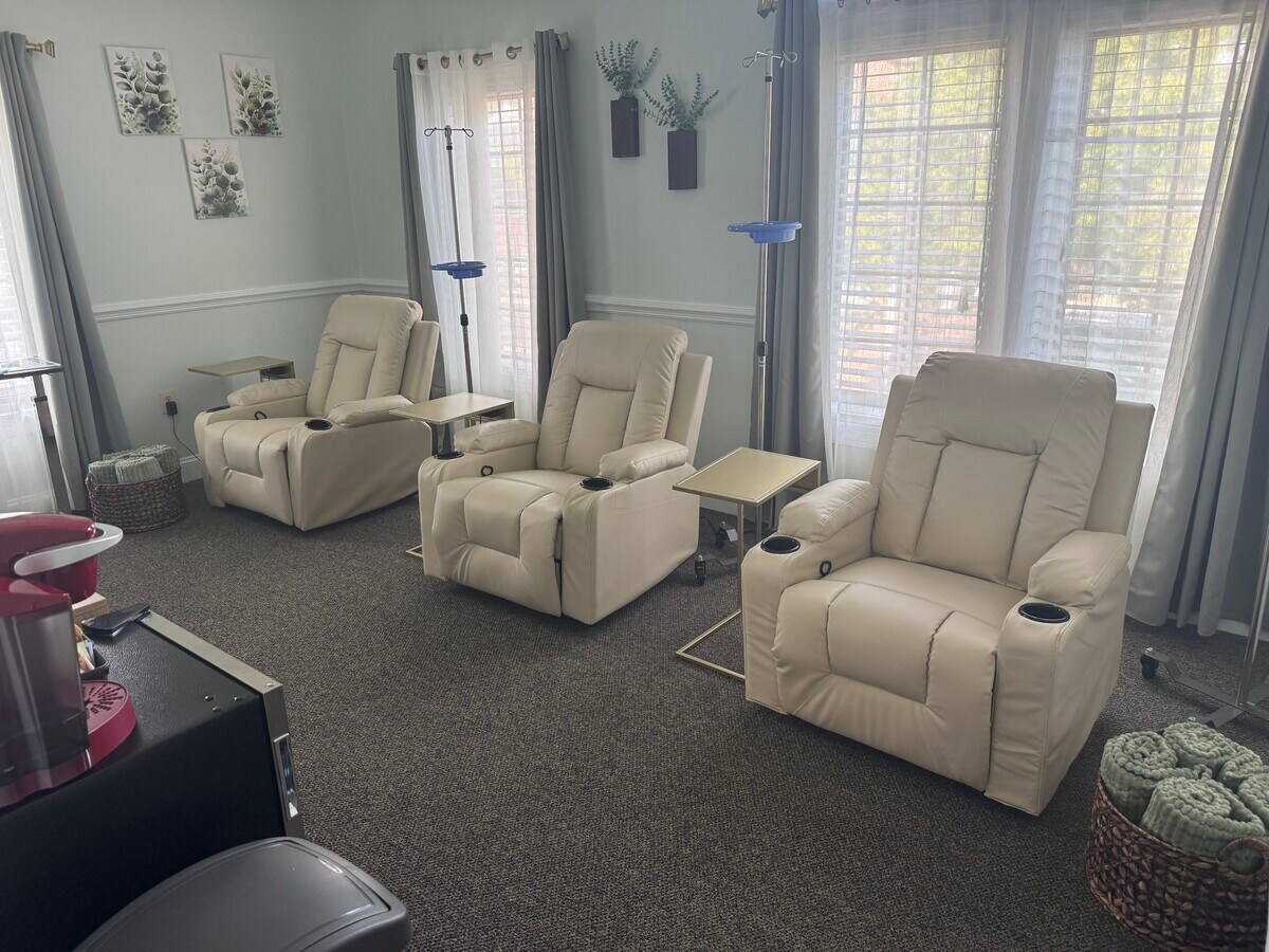 8629 Sudley Rd, Manassas, VA 20110 - Unit 201 - - Interior Photo - Image 1 of 4