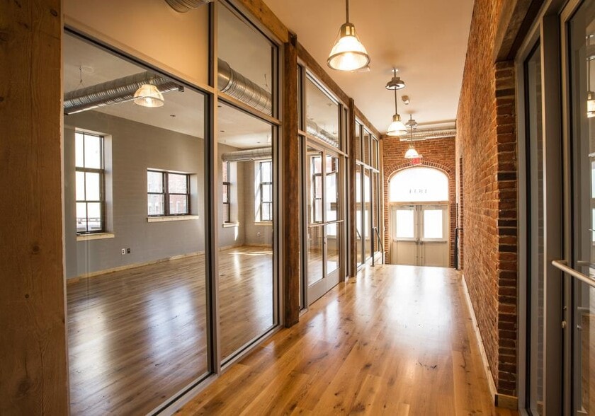 1834 S Charles St, Baltimore, MD for lease - Building Photo - Image 2 of 10