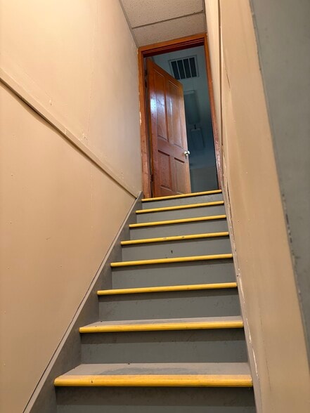 415 Broad Ave, Stanton, IA for sale - Building Photo - Image 2 of 30