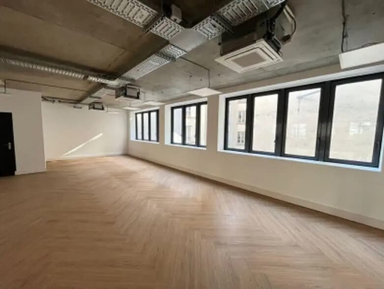 18 Rue D'Hauteville, Paris à louer - Photo intérieure - Image 3 de 9