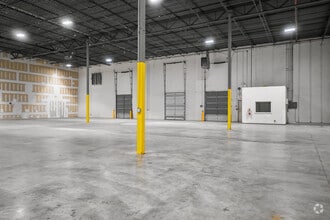 4524 Green Point Dr, Greensboro, NC for lease Interior Photo- Image 2 of 11