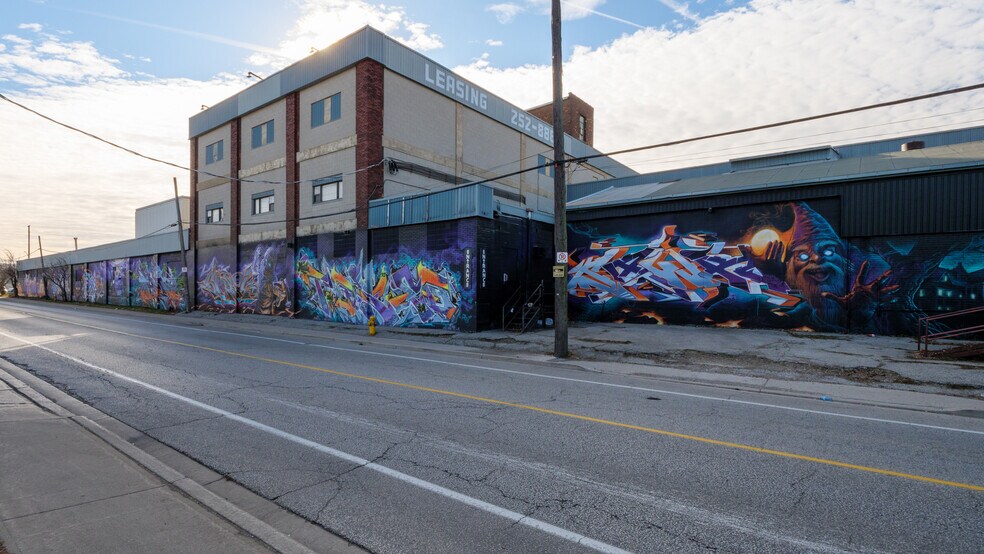 1441 McDougall St, Windsor, ON à vendre - Photo du bâtiment - Image 1 de 1