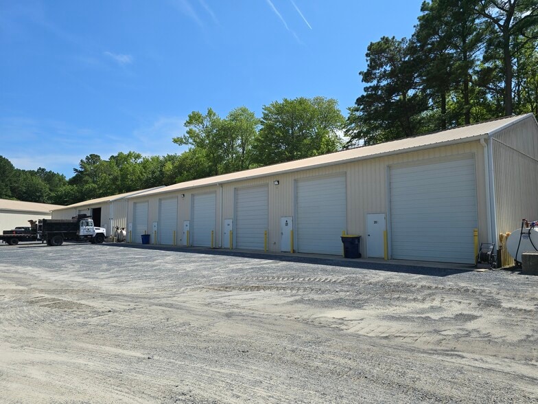 37425 Dale Earnhardt Blvd, Frankford, DE for lease - Building Photo - Image 1 of 10